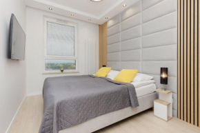 Modern Apartment with Balcony near Aleje Jerozolimskie by Noclegi Renters